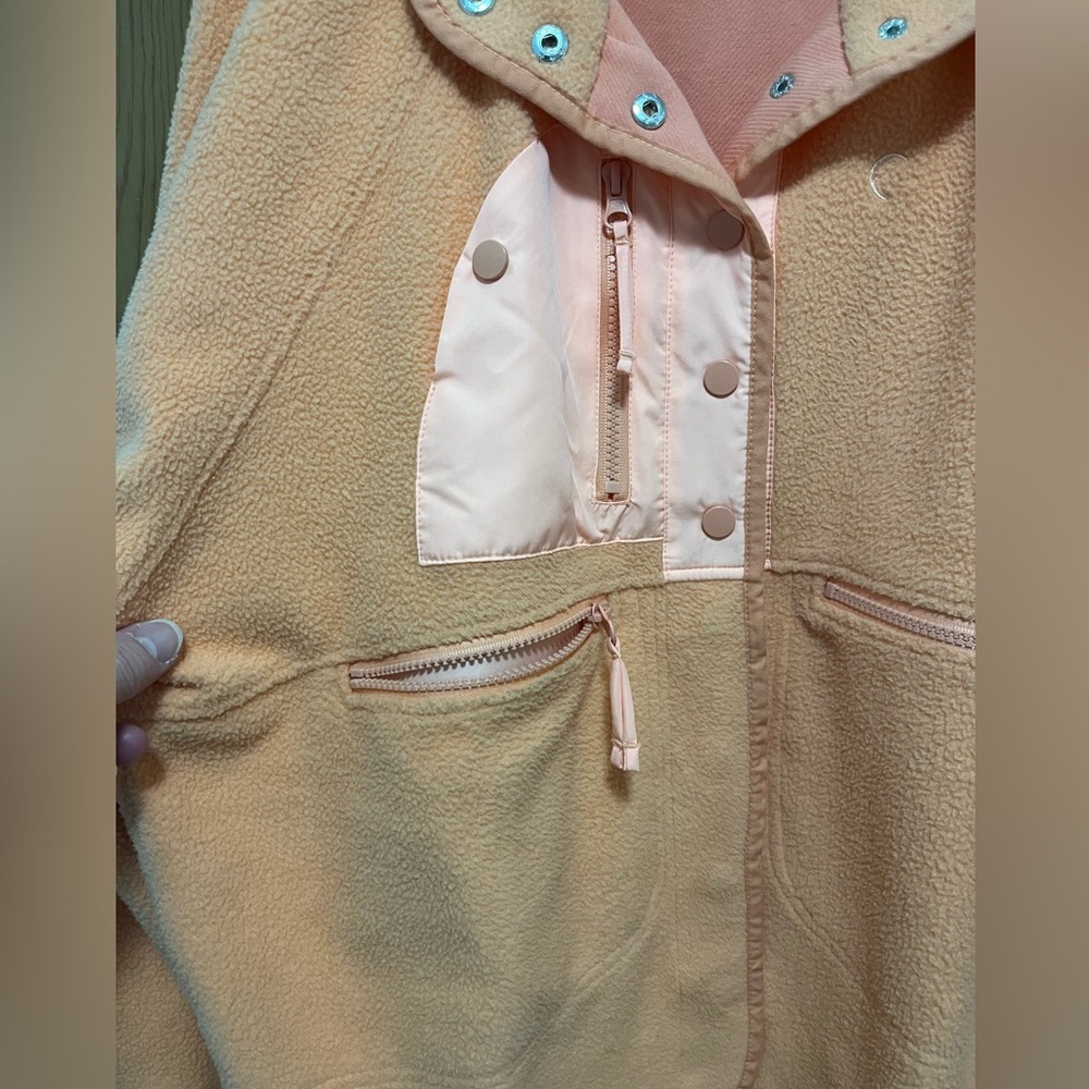 Zyia Women's Soft Teddy Jacket - Picture 3 of 6